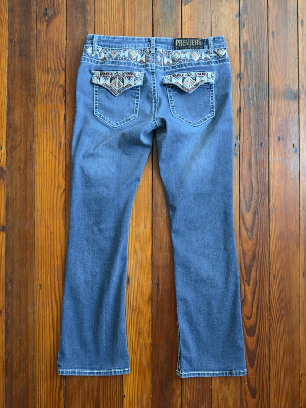 Vintage 00s rue 21 Premier slim bootcut embroidery & rhinestone lowrise jeans